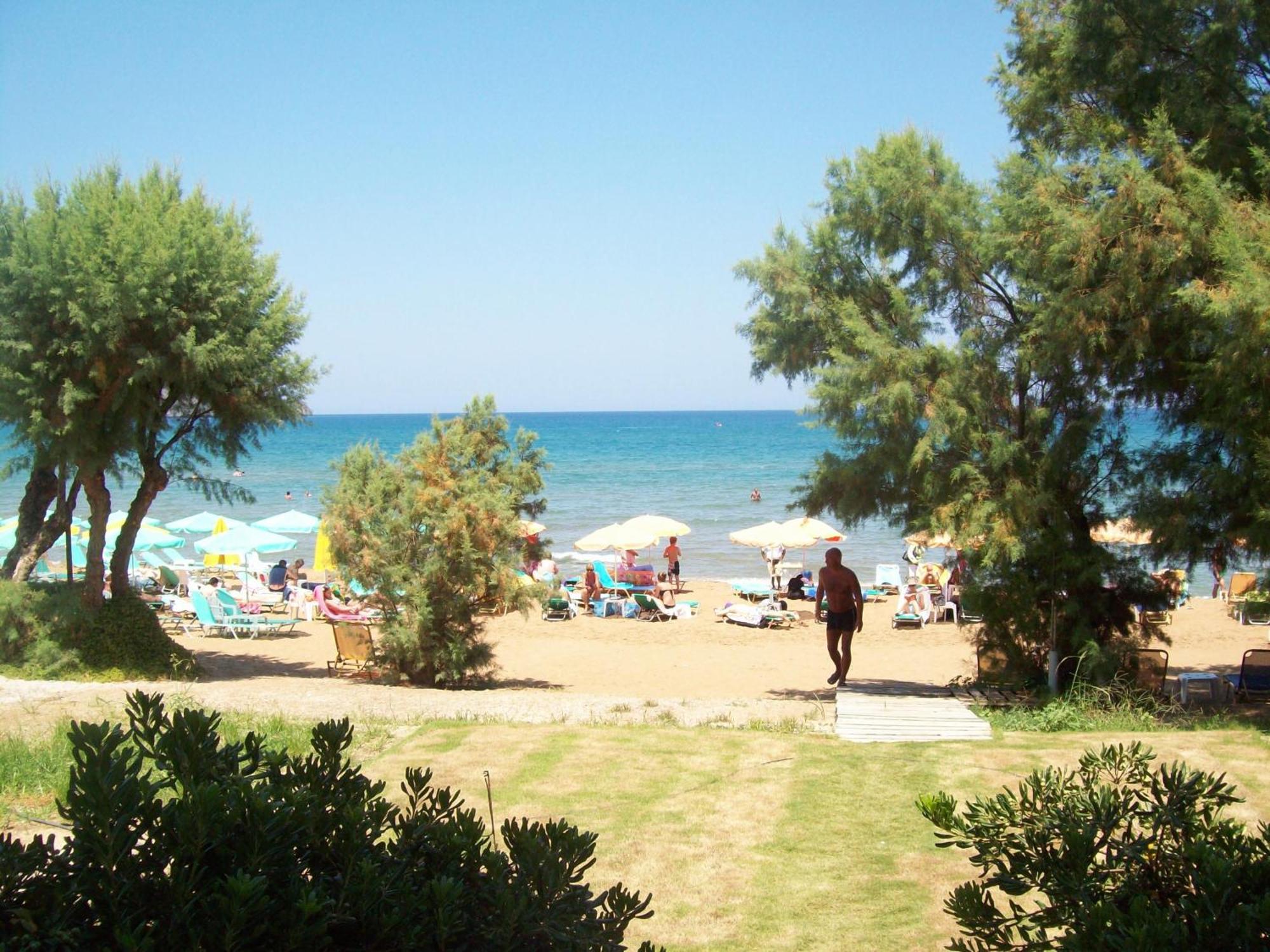 Kato Stalos Beach Exterior foto